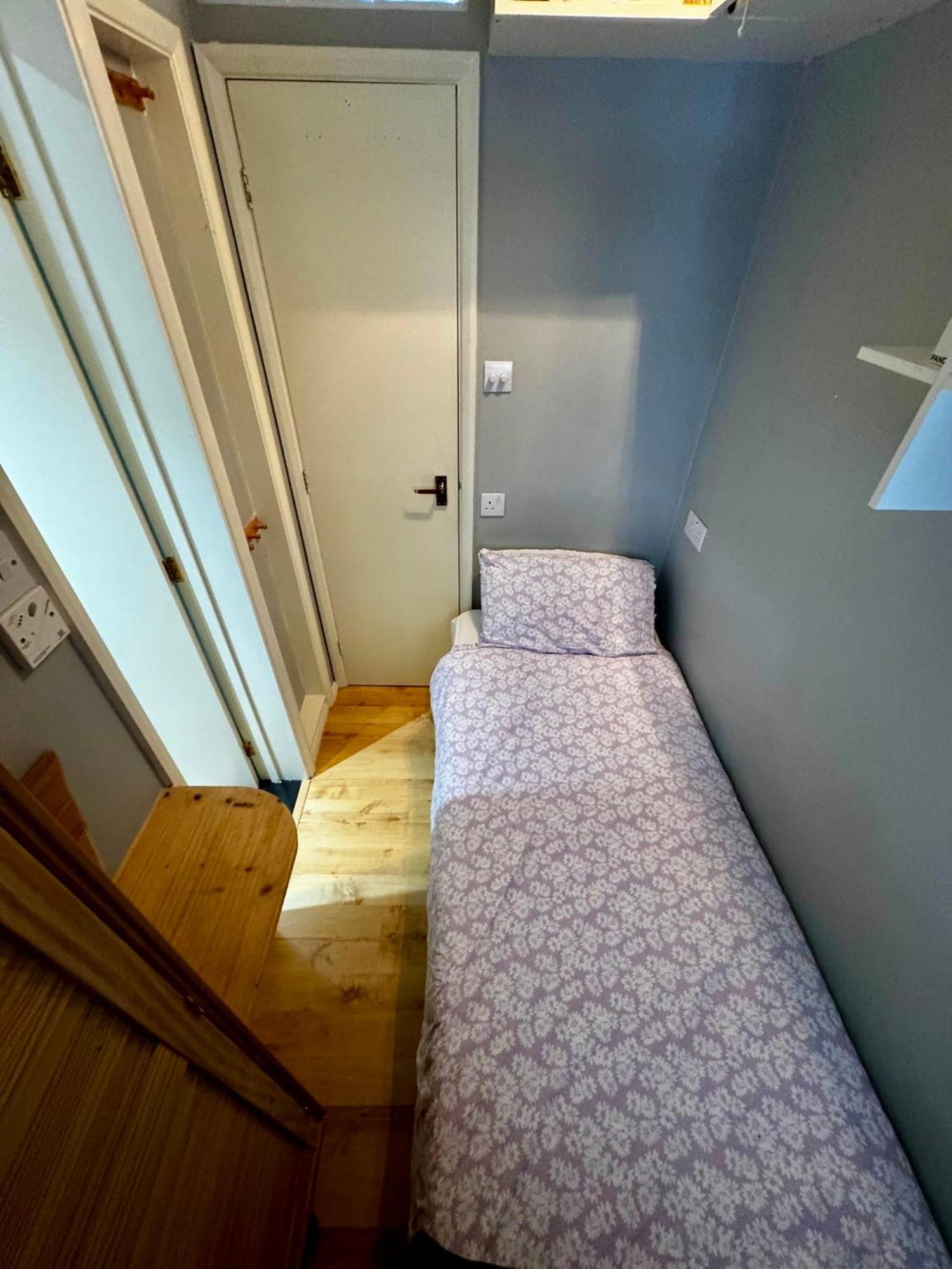 Amazing En-Suite Apartment In Finchley Central لندن المظهر الخارجي الصورة