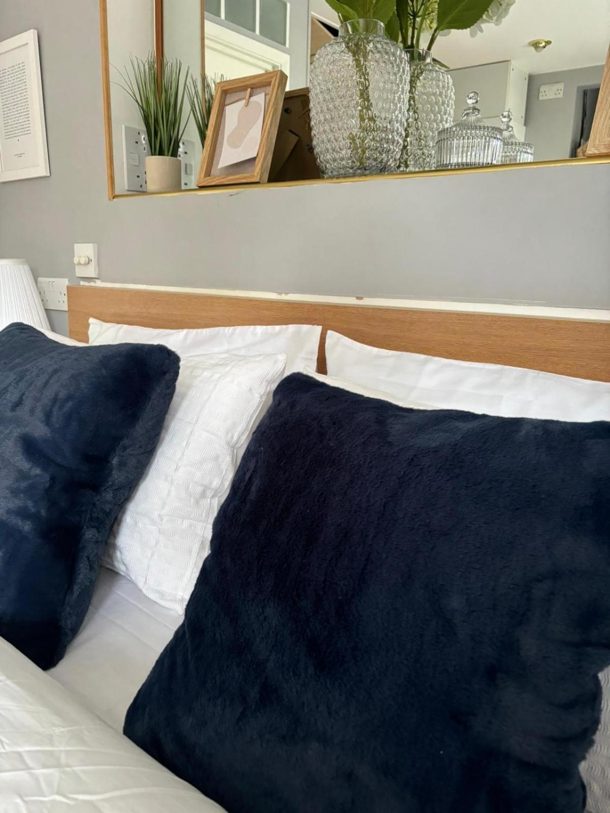 Amazing En-Suite Apartment In Finchley Central لندن المظهر الخارجي الصورة