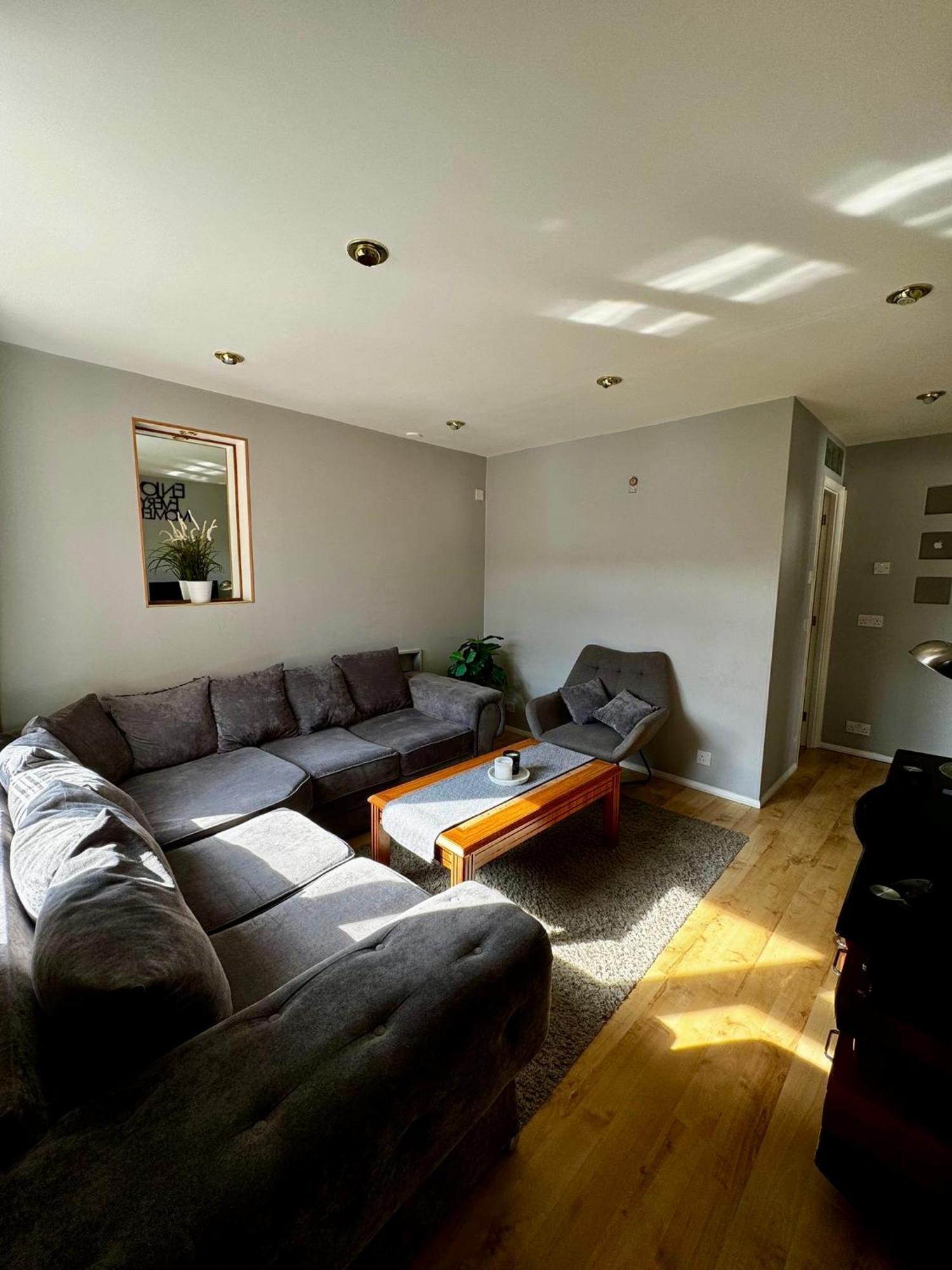 Amazing En-Suite Apartment In Finchley Central لندن المظهر الخارجي الصورة