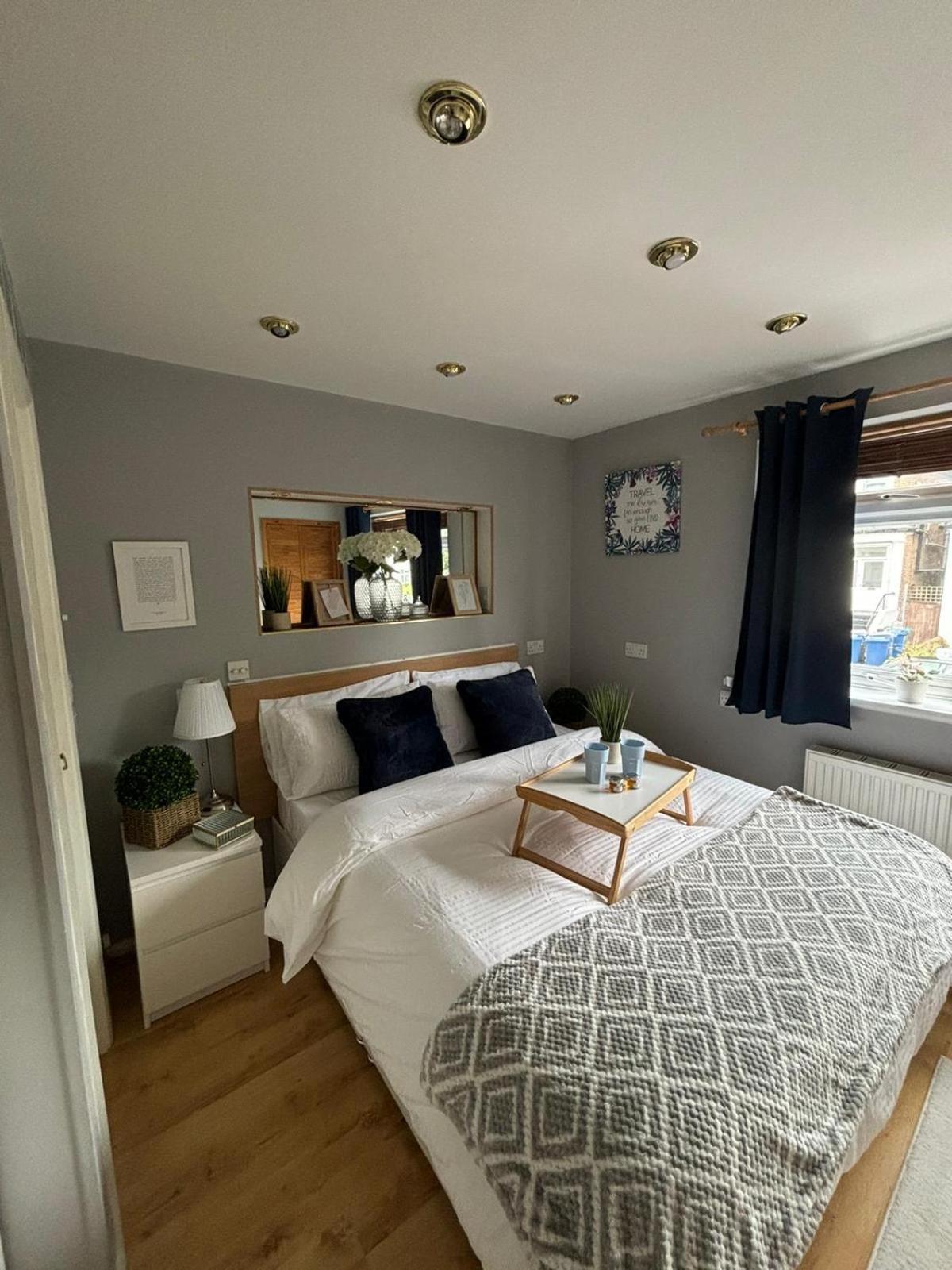 Amazing En-Suite Apartment In Finchley Central لندن المظهر الخارجي الصورة
